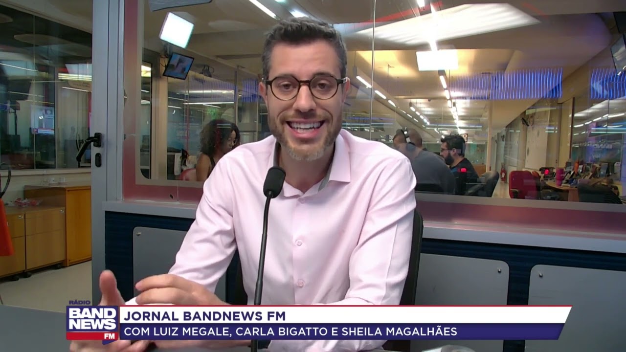 Elon Musk diz que Ucrânia é uma "máquina de corrupção" e que Zelensky se alimenta de mortos