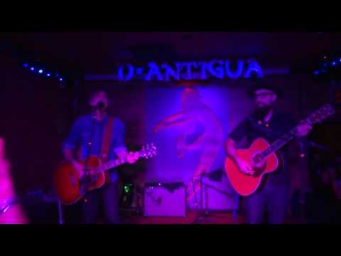 Mikel Erentxun - Esta Luz Nunca Se Apagara y A Pleno Sol, Queens - NY