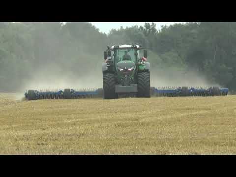 Fendt 1050 Vario with Köckerling Rebell T 1250 in Eastern Germany