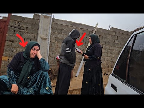 Masoumeh searches for her son in this insecure situation in the country😭