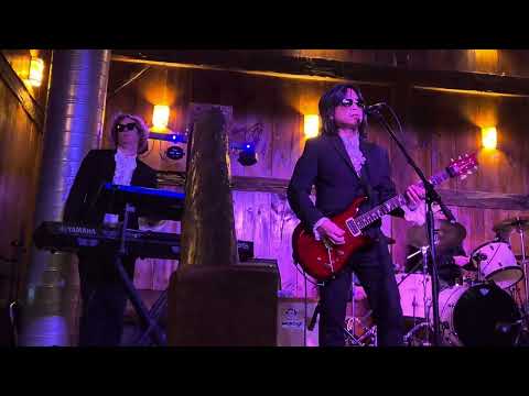 The Wankers live at Blue Arrow Farm, performing an 80's dance medley (11/14/25).