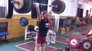 48kg chinese female weightlifter C&J (1+2) 105kg?