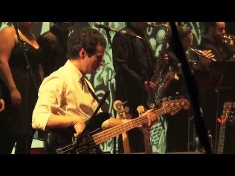 Guasones - Pasan las horas (DVD "Acústico Gran Rex 2012")