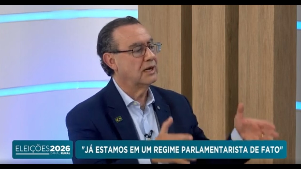 "Eu não sou ameaça nem para esquerda e nem para direita", diz Augusto Cury