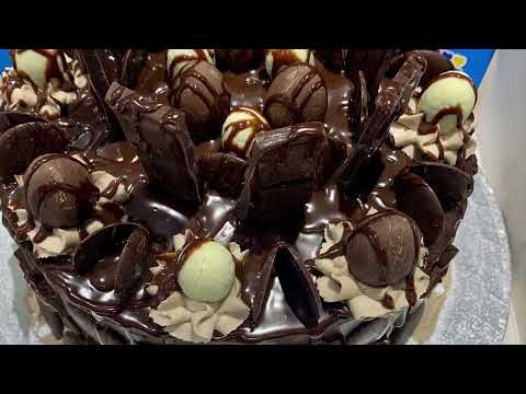 Cadbury’s Dark Milk Birthday cake 🥳