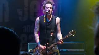 Joan Jett - The French Song - Live At Las Vegas