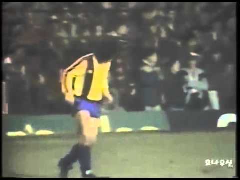 Maradona vs Manchester United (Away) in UEFA Cup Winner's Cup 1983-84