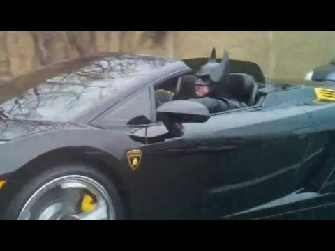 Polizei stoppt falschen Batman: Kein Strafzettel für Superhelden