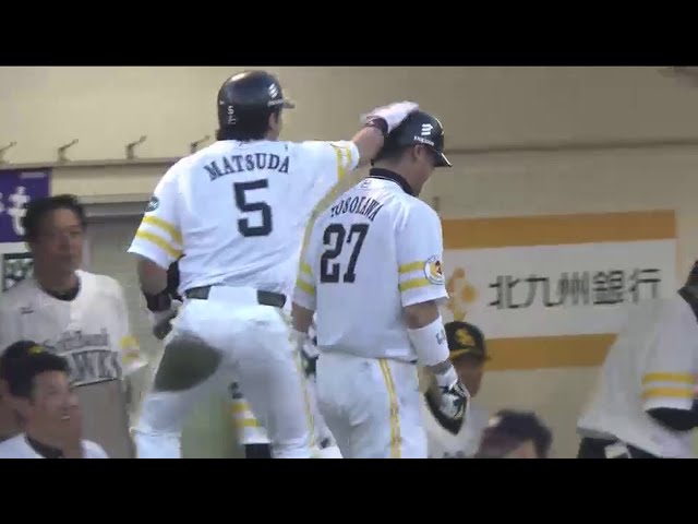 2回裏 ホークス細川 ぼてぼての内野ゴロで3塁走者が生還!! 勝ち越しに成功!! 2014/5/9 H-L