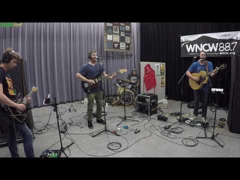 Pressing Strings - "Can't Catches Up"