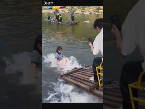 漓江清水，美女湿身。 #大美中国