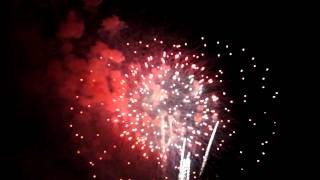 preview picture of video 'Lake Winnie fireworks 2012'