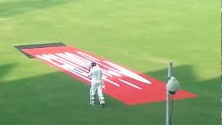 preview picture of video 'Yuvraj Singh Enters Motera Stadium Ahmedabad'