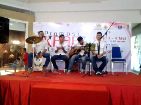 Setia menanti (Band Aeroplan) by akustik SEMERBAK