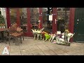Bloemen op plek schietpartij Hugo de Grootplein