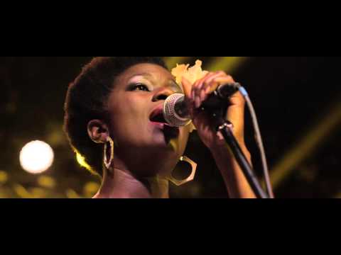 DONOMA VENERDì 04 12 15 - INCOGNITO LIVE BAND