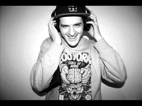 Jamie Bostron - Come Correct Mix (Reggae Drum & Bass Dubwise DNB)