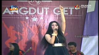 Download lagu Disitu Kadang Saya Merasa Sedih - Nasha Aqila - OM Avita | Dangdut GET mp3