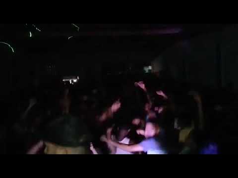 Venâncio em porto de pedra