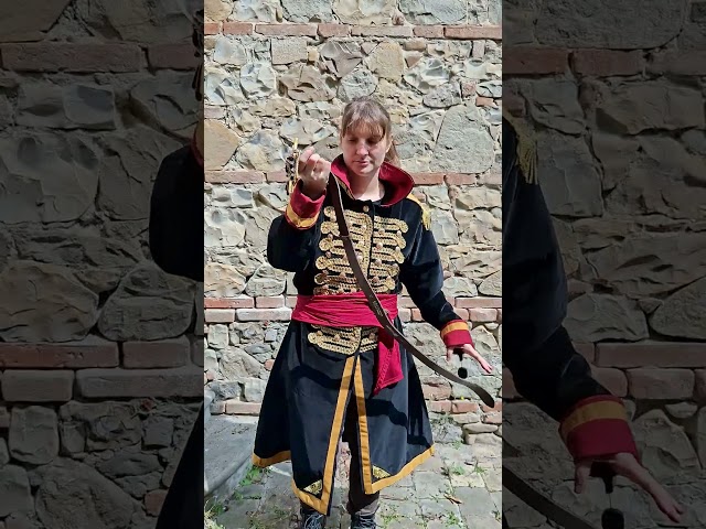 Vídeo relacionado con BLESSUME Espada Cinturón LARP Cosplay Para Una Espada (Blanco 1)