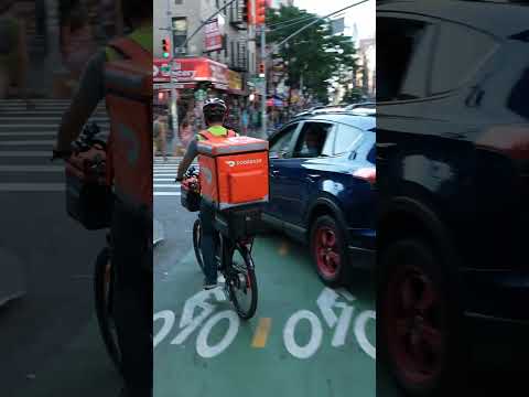Delivery Guy Nearly Clipped 😱 | Insane Near Miss