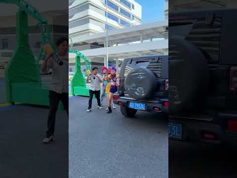 Car that can go clubbing