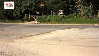 Ağıllar Yolu girişinde bulunan çukur kazalara neden oluyor