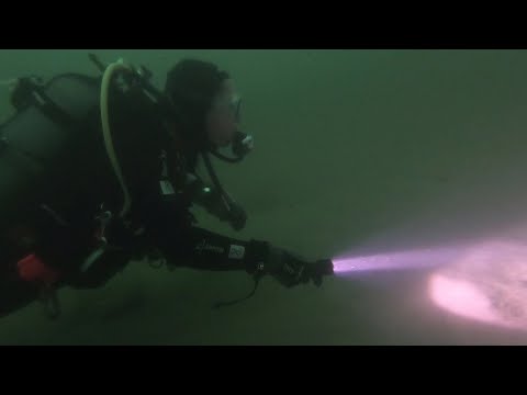 TAUCHEN IM ZÜRICHSEE / Ankerbergung