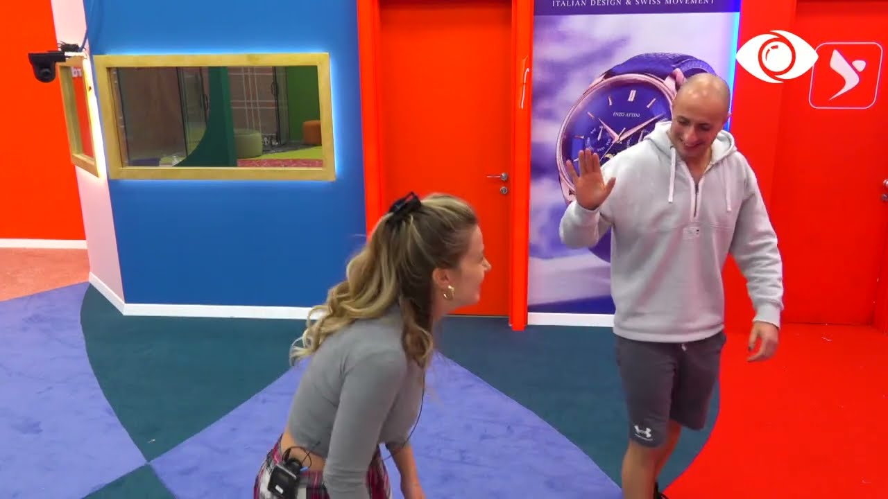 Nuk kam interes te Dea fare/Kristi-Oltës