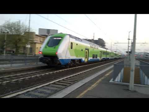 ETR421 015 Trenord - Milano Greco 30/03/2021