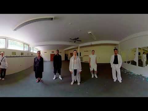 Rains SS21 Runway Show VR