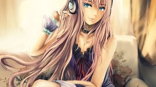 NIGHTCORE VERISON OF WALLFLOWER BY DIVALOLA