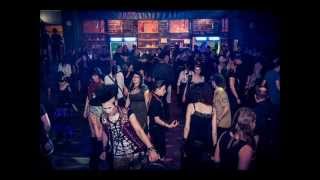 gothic rock , and new wave revival mix and fashion