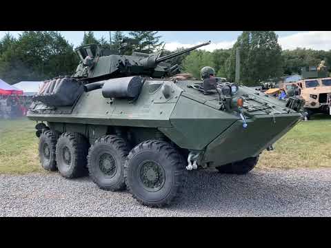 LAV-25A2 leaves the Americans in Wartime Museum