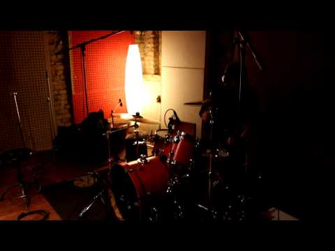 WAGARS (CRUST/METAL) DRUMMER IN HODILA STUDIO