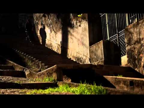 Ponto de Equilibrio feat Don Carlos - Stay Alive