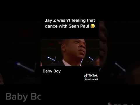 Jay Z looking like he could rip Sean Paul faceoff 😂😂😂 #beyonce #jayz #seanpaul #CherokeePrincess
