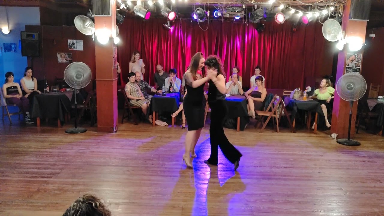 "Milonga Vieja Milonga" - Mariana López Cattini y Natasha Lewinger