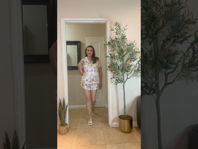 Vídeo relacionado con JinBei Niña Pijamas Corto, Conjunto De Manga Corta Infantil Algodón Cómodo 2 Piezas Crop Top Camiseta y Pantalon Cortos Morado Caballo Estampado Pijama Verano Ropa, Regalo para Niña 6-7 Años