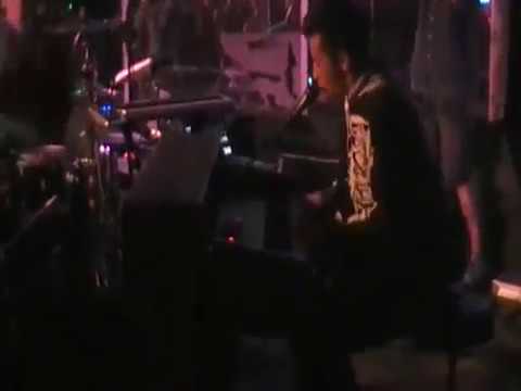 fetus twenty one pilots performs Ode To Sleep + Josh in a gorilla costume!