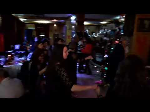 Petrece revelionul la Pensiunea Dracula, oferta 3 zile cu toate mesele incluse, dj, piscina