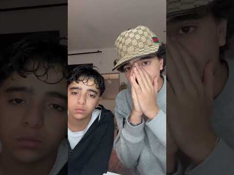 Mon frère est resté bloqué dans la douche 🚿