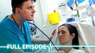 Download lagu Pregnant Woman Collapses In The Hospital Bathroom | Casualty 24/7 - Season 5 Episode 16 (Full Ep) mp3