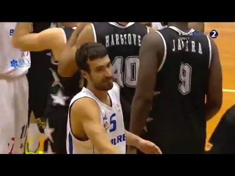 Martinic buzzer beater against Cluj