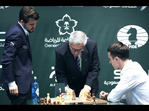 Carlsen loses but then wins back with an illegal move | World Blitz Championship