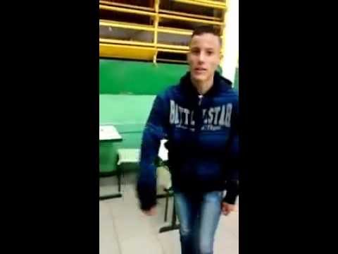 Rap improvisado mostra realidade da escola