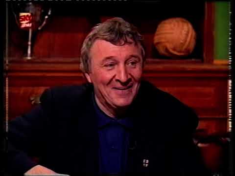 1968 08 03 FA Charity Shield Manchester City v WBA Bobby Charltons Scrapbook