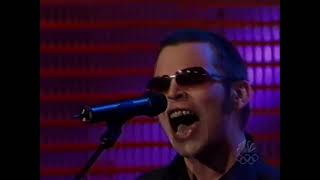 Supergrass &quot;Pumping on Your Stereo&quot; The Tonight Show 2000 May 19