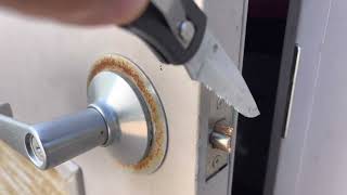 How To OPEN An EXTERIOR DOOR Handle Lock With A KNIFE ! PICK - BREAK IN - UNLOCK