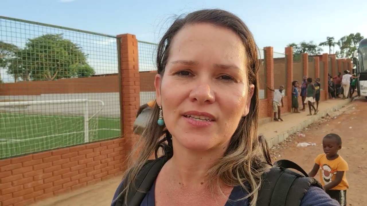 ANGOLA - DESPEDIDA DE CAMIZUNGO